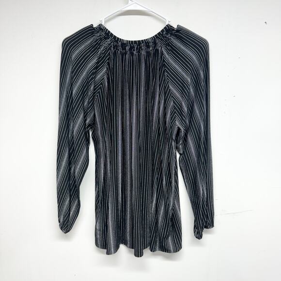 Tucker Women Black & White Striped Long Sleeve Deep V Blouse Size S/M - Picture 3 of 3